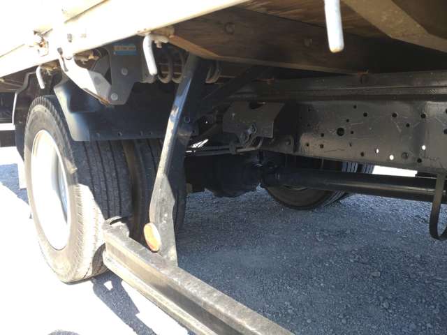 日野自動車デュトロ 2tヒラボディ ワイドロング 全低床|中古トラックの販売・買取・査定のアイナビ