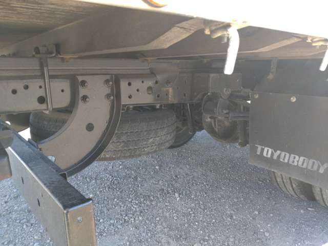 日野自動車デュトロ 2tヒラボディ ワイドロング 全低床|中古トラックの販売・買取・査定のアイナビ