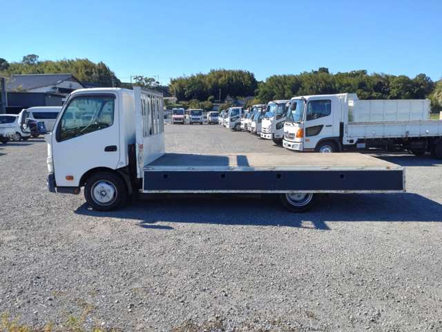 日野自動車デュトロ 2tヒラボディ ワイドロング 全低床|中古トラックの販売・買取・査定のアイナビ