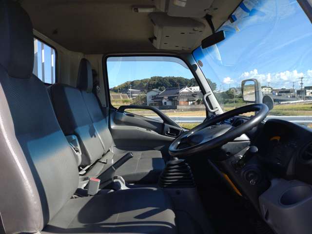 日野自動車デュトロ 2tヒラボディ ワイドロング 全低床|中古トラックの販売・買取・査定のアイナビ