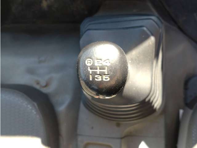 日野自動車デュトロ 2tヒラボディ ワイドロング 全低床|中古トラックの販売・買取・査定のアイナビ