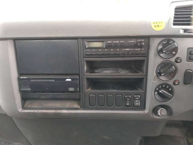 三菱ふそうファイター 増トン タンクローリー 6トン 3層6KL|中古トラックの販売・買取・査定のアイナビ