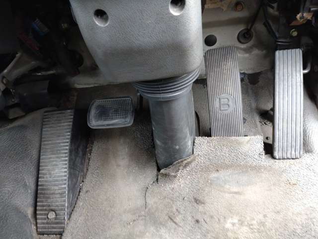 三菱ふそうファイター 増トン タンクローリー 6トン 3層6KL|中古トラックの販売・買取・査定のアイナビ