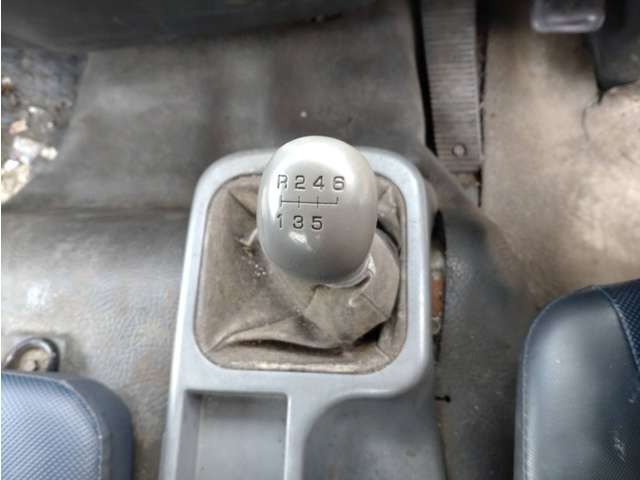 三菱ふそうファイター 増トン タンクローリー 6トン 3層6KL|中古トラックの販売・買取・査定のアイナビ