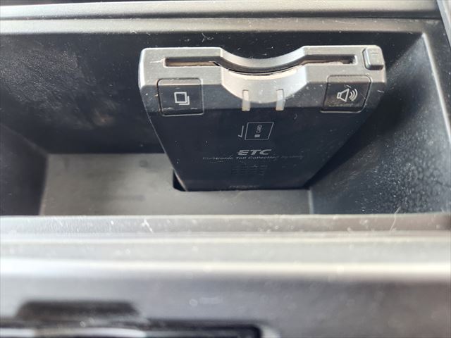 H26年 いすゞ エルフ3t低床ダンプ|中古トラックの販売・買取・査定のアイナビ