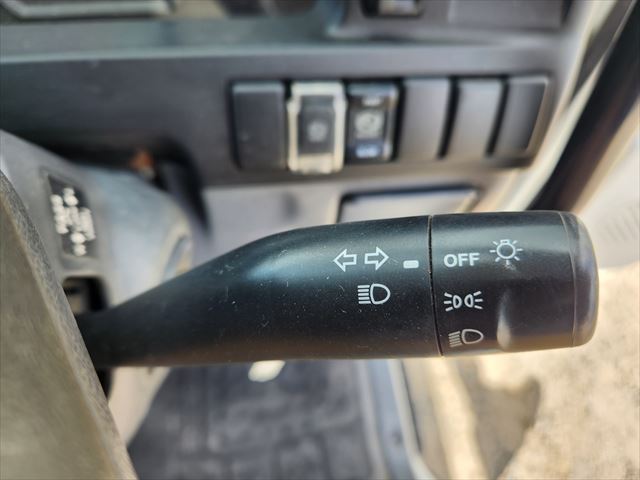 H26年 いすゞ エルフ3t低床ダンプ|中古トラックの販売・買取・査定のアイナビ