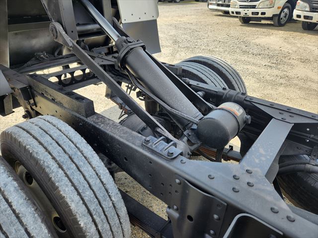 H26年 いすゞ エルフ3t低床ダンプ|中古トラックの販売・買取・査定のアイナビ