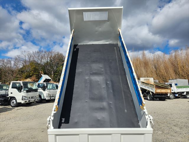 H26年 いすゞ エルフ3t低床ダンプ|中古トラックの販売・買取・査定のアイナビ