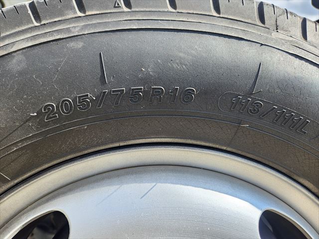 H26年 いすゞ エルフ3t低床ダンプ|中古トラックの販売・買取・査定のアイナビ