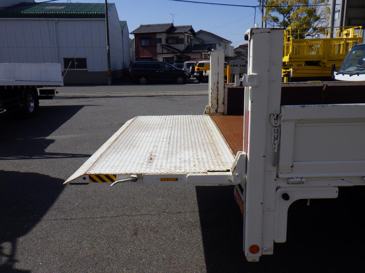 全低床 積載2t 車両総重量5415kg 垂直ゲート付|中古トラックの販売・買取・査定のアイナビ