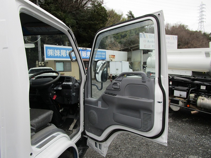 タンク車 2室 3KL タンク書類有り 外装塗装済|中古トラックの販売・買取・査定のアイナビ