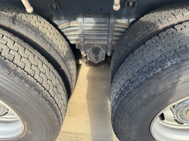 UDクオン平ボデATリーフサス車検たっぷりフジタボデー材木ローラ|中古トラックの販売・買取・査定のアイナビ