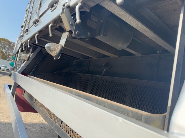 UDクオン平ボデATリーフサス車検たっぷりフジタボデー材木ローラ|中古トラックの販売・買取・査定のアイナビ