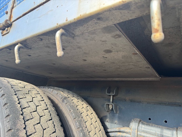 UDクオン平ボデATリーフサス車検たっぷりフジタボデー材木ローラ|中古トラックの販売・買取・査定のアイナビ