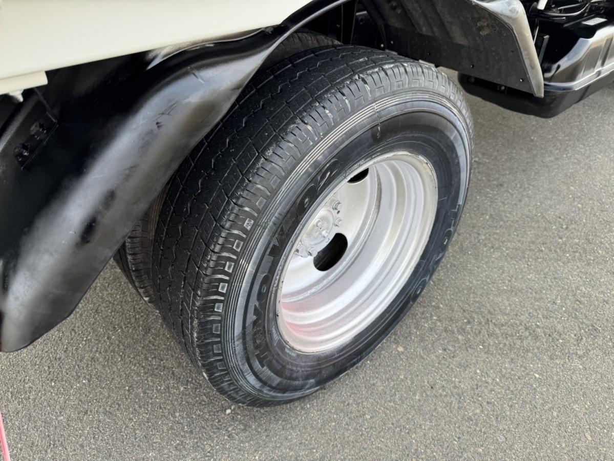 平成16年キャンターガッツマニュアル5速車両総重量3500kg|中古トラックの販売・買取・査定のアイナビ