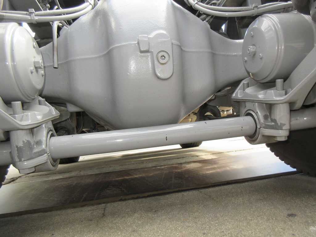 第五輪11.7トン2PGクオン標準ルーフトラクタ|中古トラックの販売・買取・査定のアイナビ