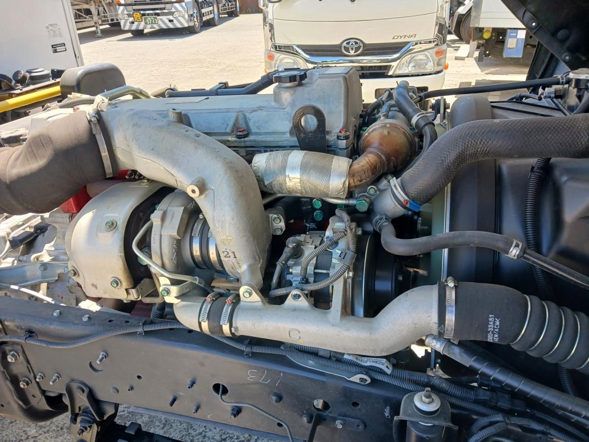 距離少ない2万km、ゲートバン、7人乗り|中古トラックの販売・買取・査定のアイナビ