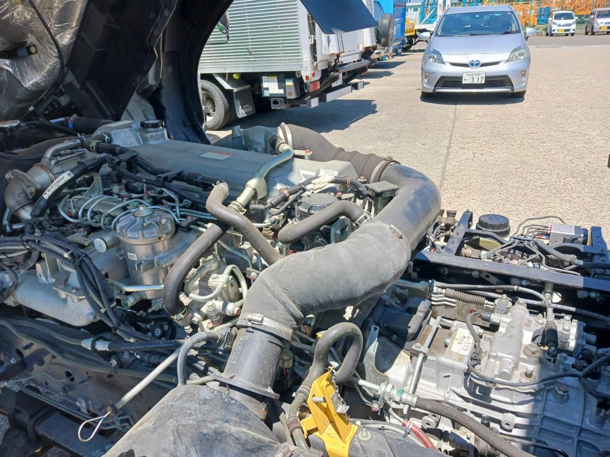 距離少ない2万km、ゲートバン、7人乗り|中古トラックの販売・買取・査定のアイナビ