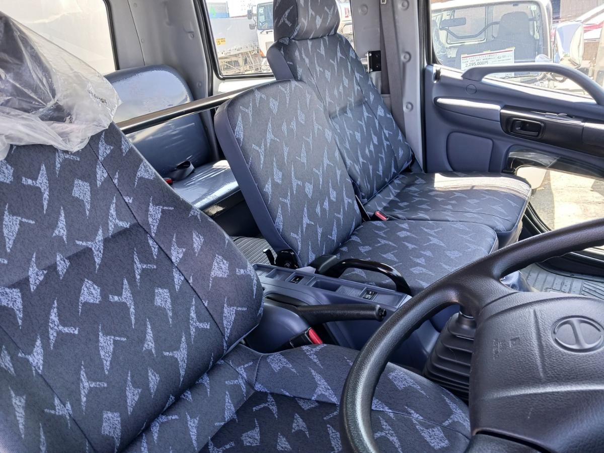 距離少ない2万km、ゲートバン、7人乗り|中古トラックの販売・買取・査定のアイナビ