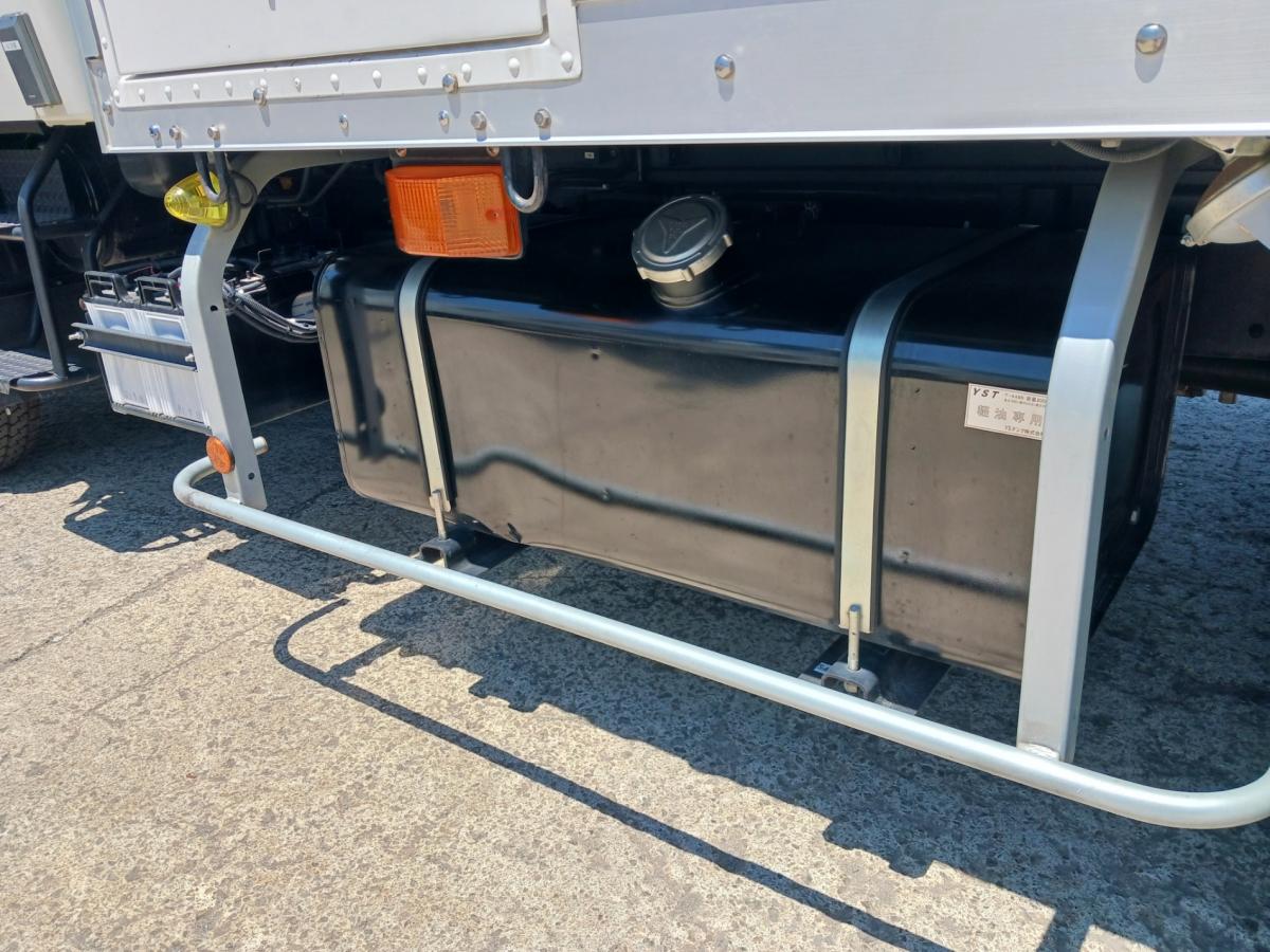 距離少ない2万km、ゲートバン、7人乗り|中古トラックの販売・買取・査定のアイナビ