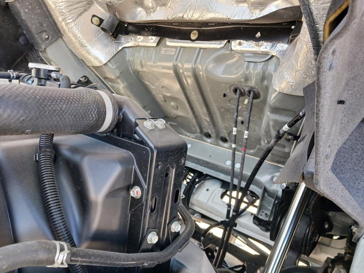 距離少ない2万km、ゲートバン、7人乗り|中古トラックの販売・買取・査定のアイナビ