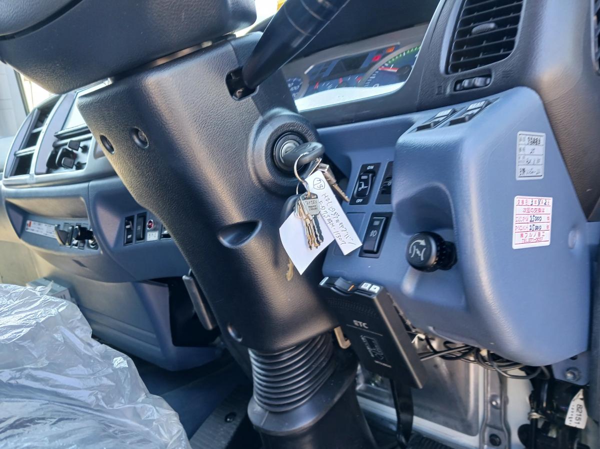 距離少ない2万km、ゲートバン、7人乗り|中古トラックの販売・買取・査定のアイナビ