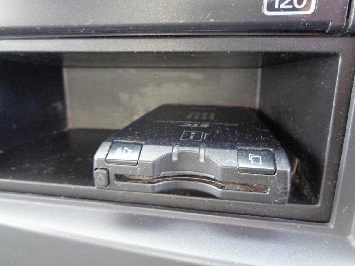 H.26年いすゞフォワードアルミバン 標準 PG観音|中古トラックの販売・買取・査定のアイナビ