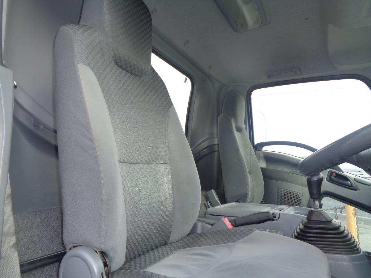 H.26年いすゞフォワードアルミバン 標準 PG観音|中古トラックの販売・買取・査定のアイナビ