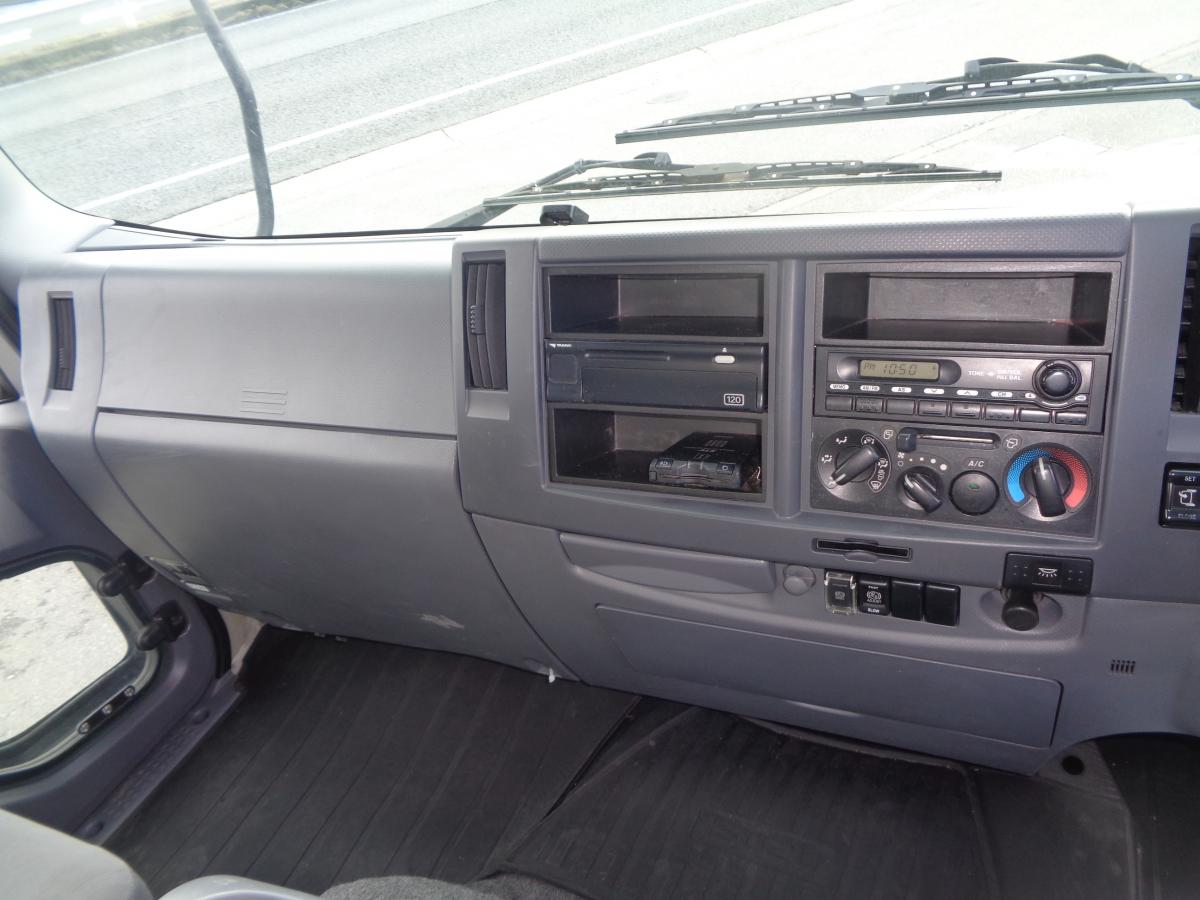 H.26年いすゞフォワードアルミバン 標準 PG観音|中古トラックの販売・買取・査定のアイナビ