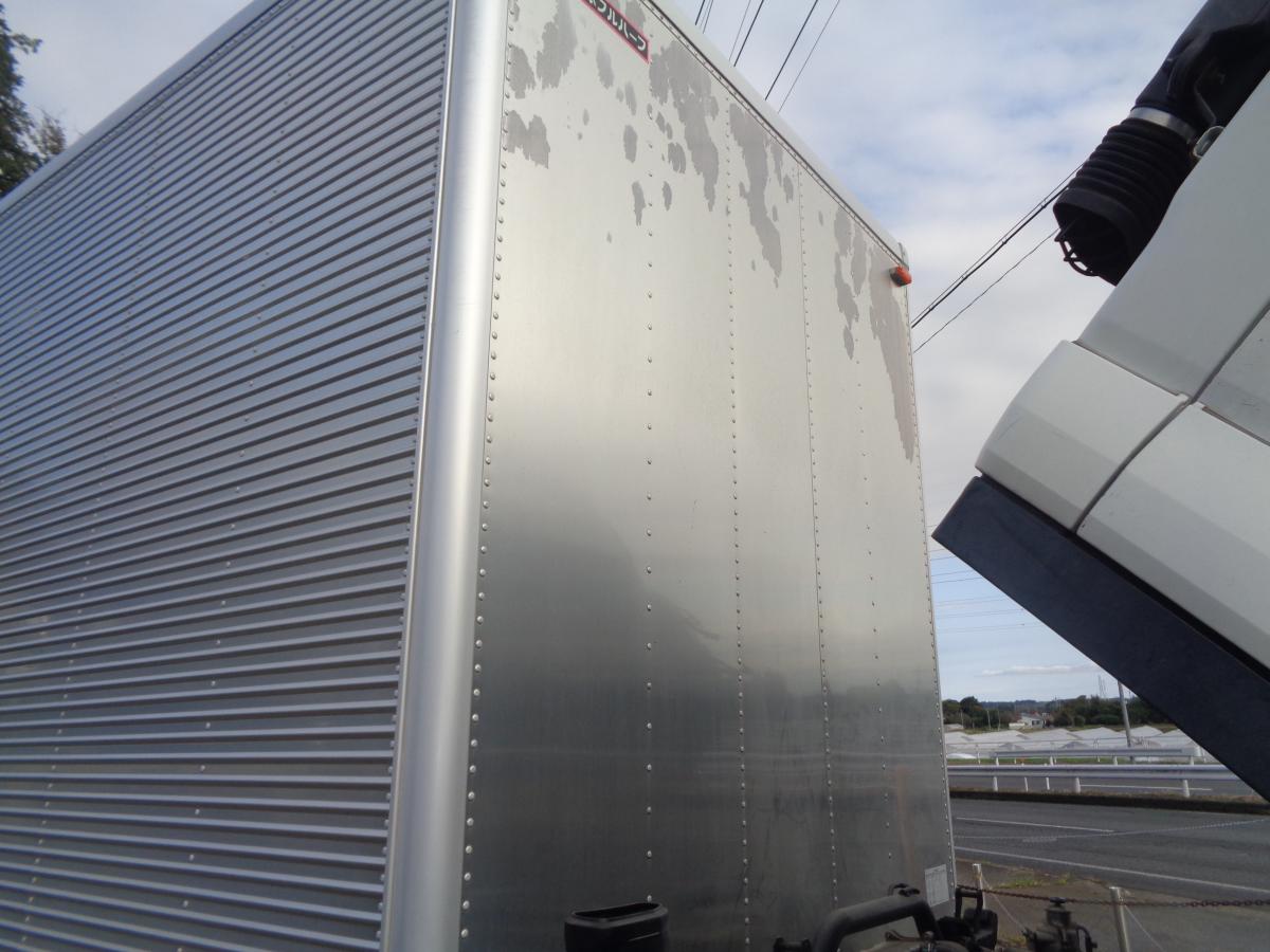 H.26年いすゞフォワードアルミバン 標準 PG観音|中古トラックの販売・買取・査定のアイナビ