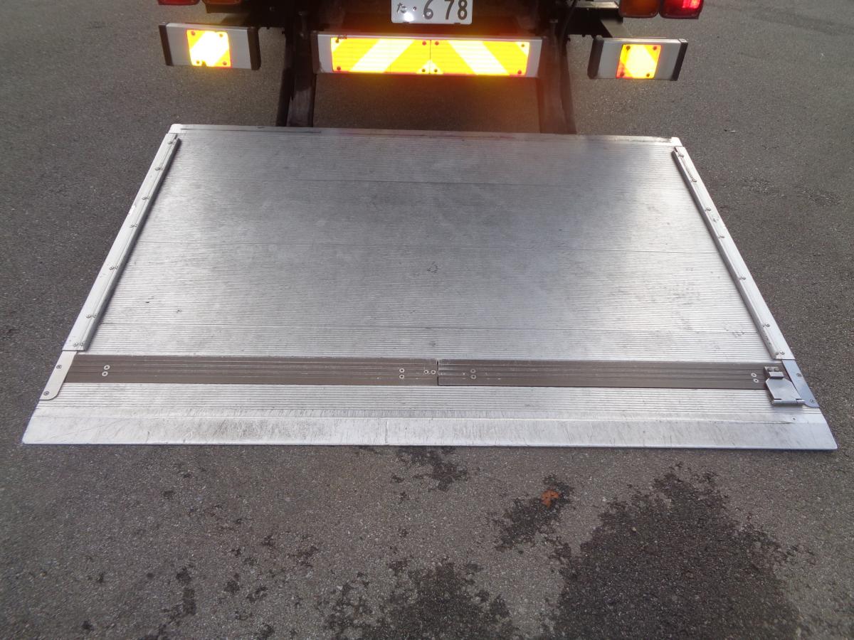 H.26年いすゞフォワードアルミバン 標準 PG観音|中古トラックの販売・買取・査定のアイナビ