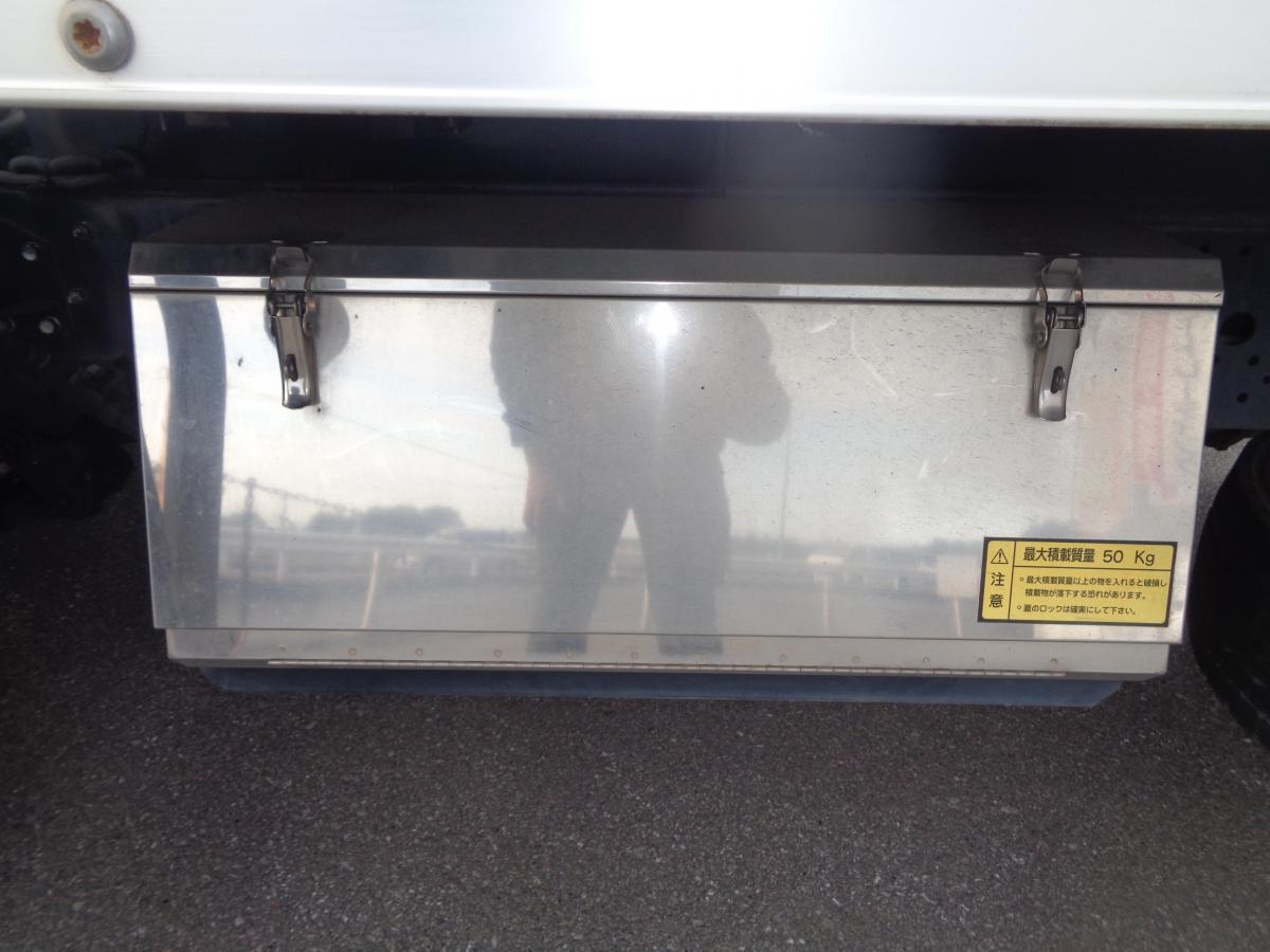 H.26年いすゞフォワードアルミバン 標準 PG観音|中古トラックの販売・買取・査定のアイナビ