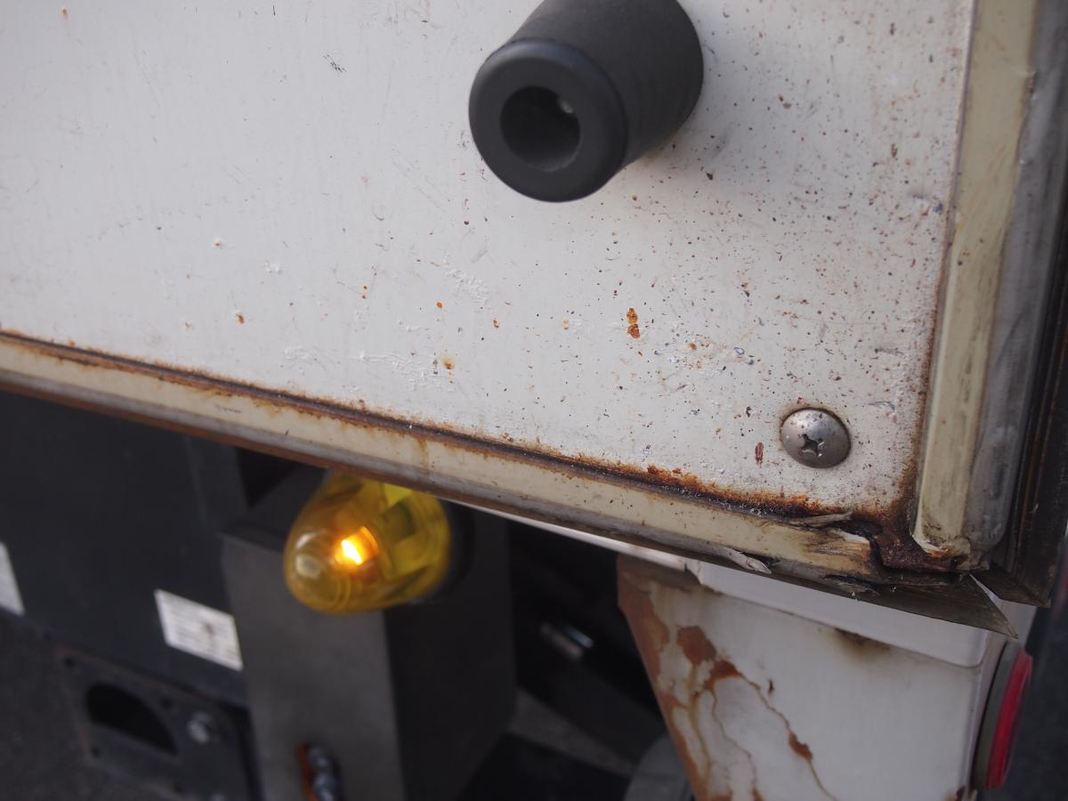 H.26年いすゞフォワードアルミバン 標準 PG観音|中古トラックの販売・買取・査定のアイナビ