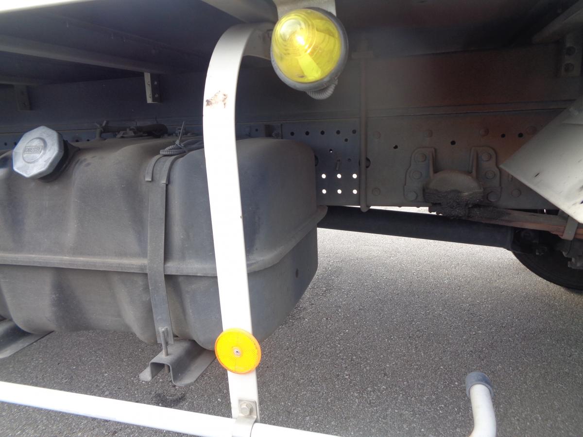 H.26年いすゞフォワードアルミバン 標準 PG観音|中古トラックの販売・買取・査定のアイナビ