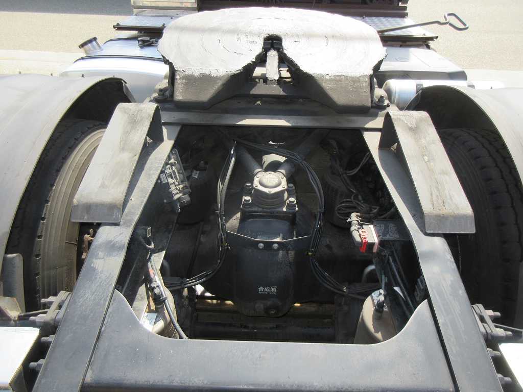 車検付き2PGクオンハイルーフ11.5トントラクタ|中古トラックの販売・買取・査定のアイナビ