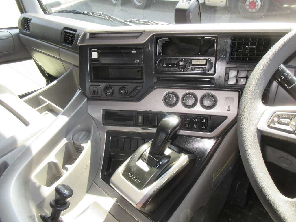 車検付き2PGクオンハイルーフ11.5トントラクタ|中古トラックの販売・買取・査定のアイナビ