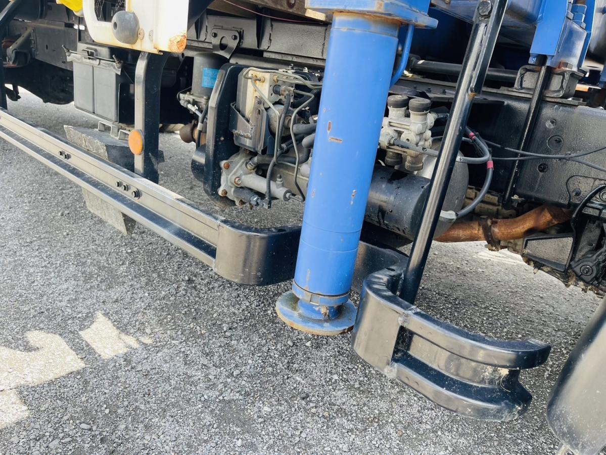 レンジャー 4段クレーンラジコン付|中古トラックの販売・買取・査定のアイナビ