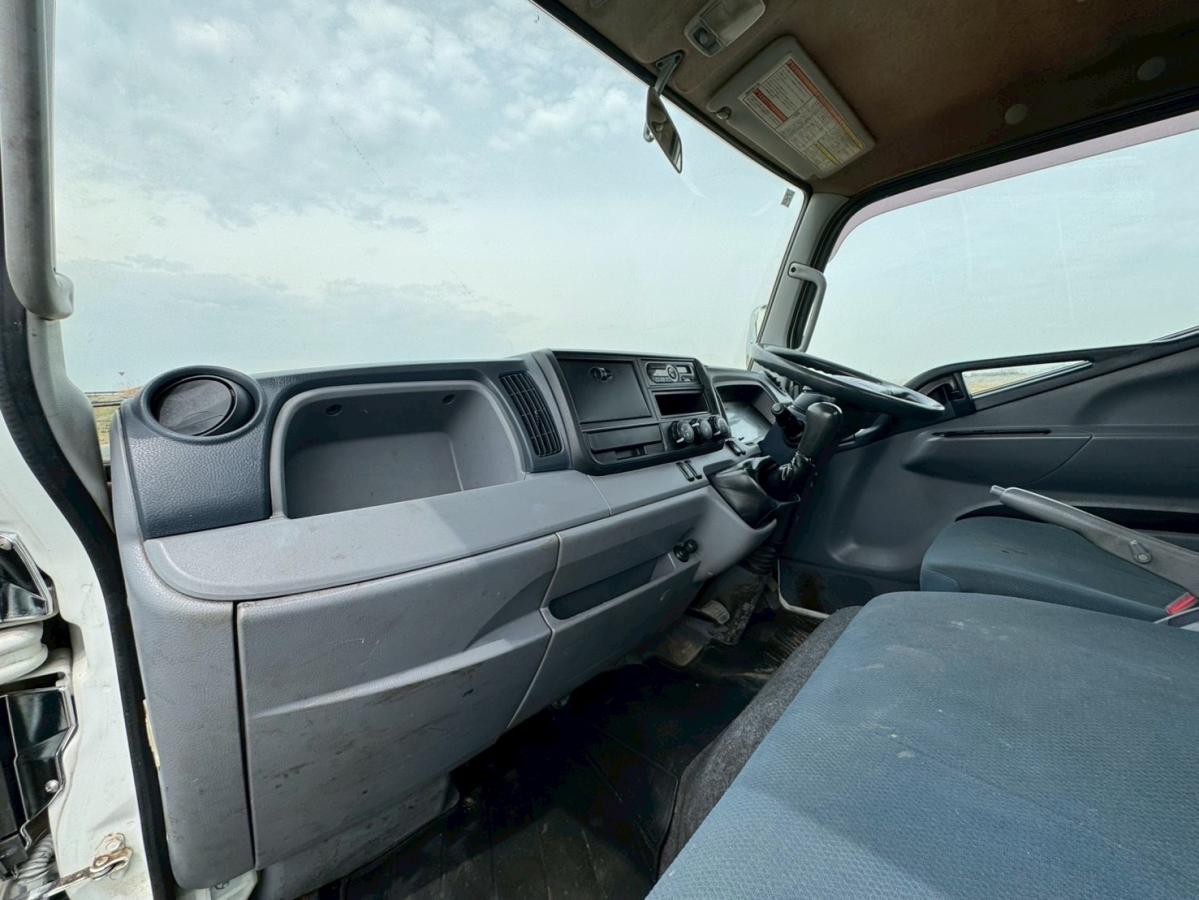 平成28年キャンターアルミブロックパワーゲート車検付|中古トラックの販売・買取・査定のアイナビ