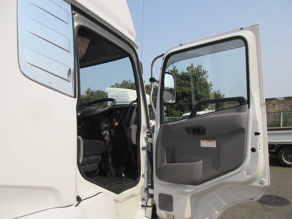 4軸低床車検付きハイルーフアルミウイング|中古トラックの販売・買取・査定のアイナビ