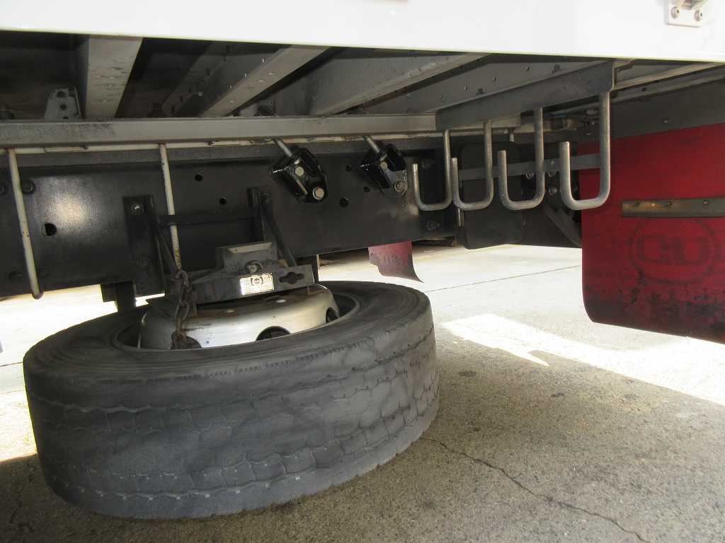 4軸低床車検付きハイルーフアルミウイング|中古トラックの販売・買取・査定のアイナビ