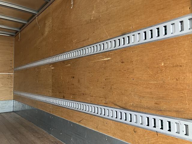 日野 バン車 デュトロ|中古トラックの販売・買取・査定のアイナビ