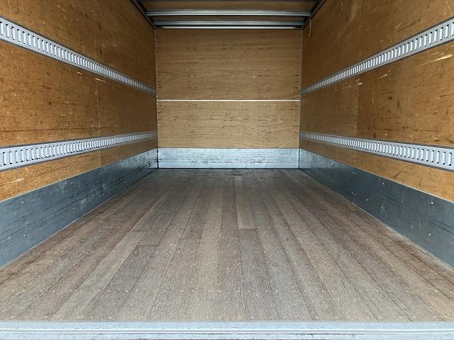 日野 バン車 デュトロ|中古トラックの販売・買取・査定のアイナビ