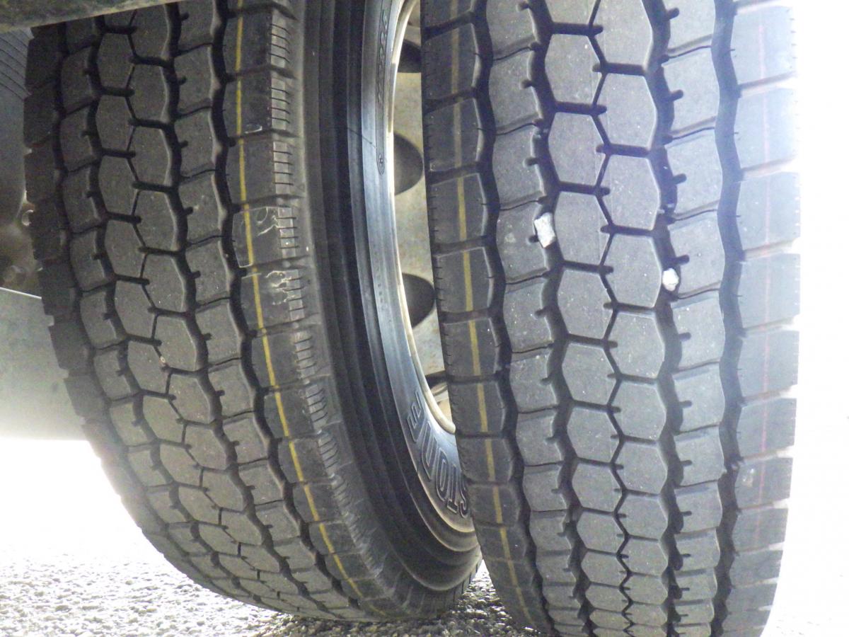 トラクタ 第5輪11.5t ハイルーフ 後輪エアサス 7MT|中古トラックの販売・買取・査定のアイナビ