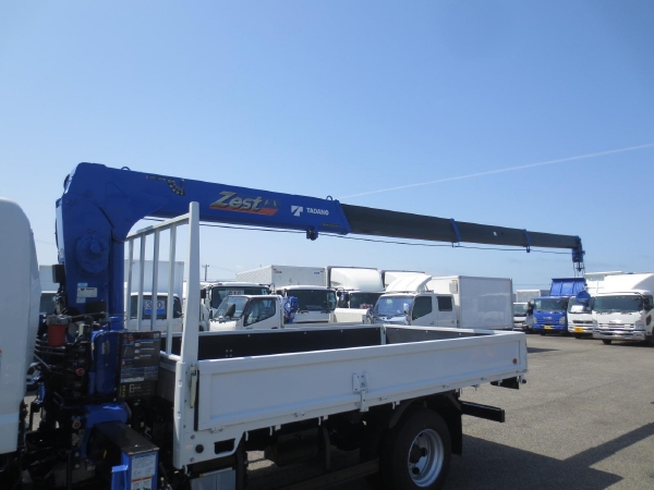 三菱キャンター4段ラジコンクレーン付|中古トラックの販売・買取・査定のアイナビ