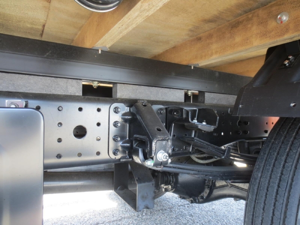 三菱キャンター4段ラジコンクレーン付|中古トラックの販売・買取・査定のアイナビ