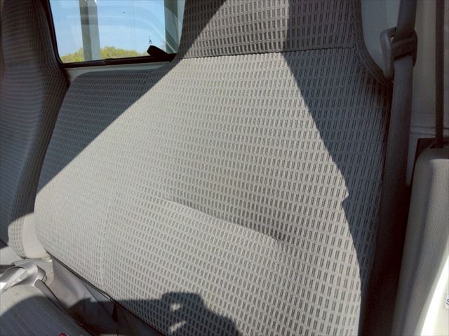 H31年 トヨタトヨエース2t低床平ボディAT車|中古トラックの販売・買取・査定のアイナビ