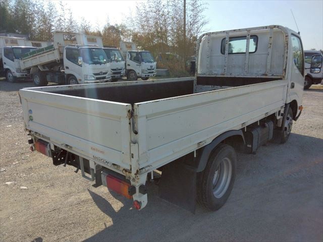 H31年 トヨタトヨエース2t低床平ボディAT車|中古トラックの販売・買取・査定のアイナビ