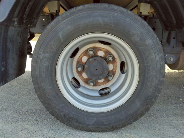 H31年 トヨタトヨエース2t低床平ボディAT車|中古トラックの販売・買取・査定のアイナビ