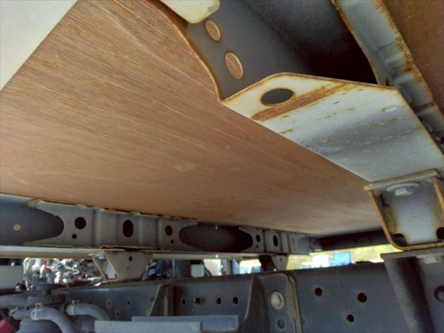 H31年 トヨタトヨエース2t低床平ボディAT車|中古トラックの販売・買取・査定のアイナビ