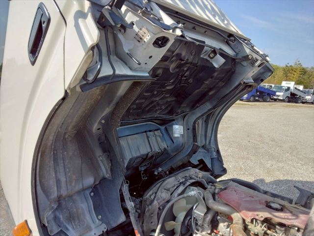 H31年 トヨタトヨエース2t低床平ボディAT車|中古トラックの販売・買取・査定のアイナビ